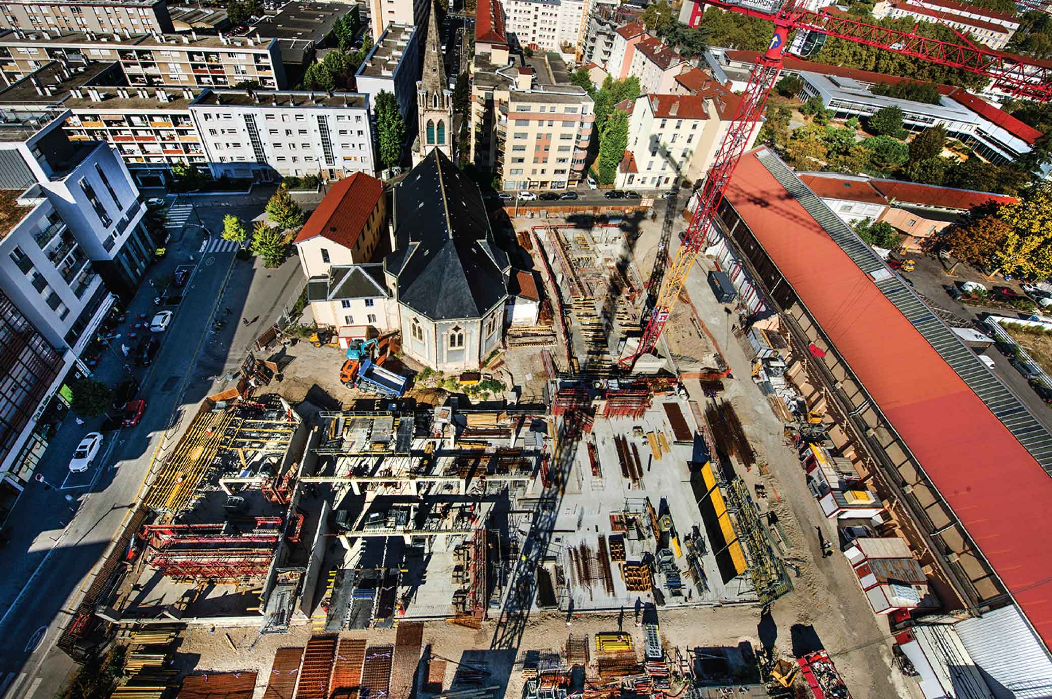 Promoteur Youse faisons ville commune Eglise LyonOnly Lyon grue vue aérienne urbain construction suivi de chantier